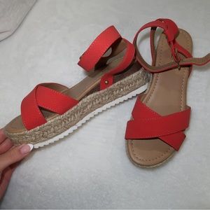 Platform sandals